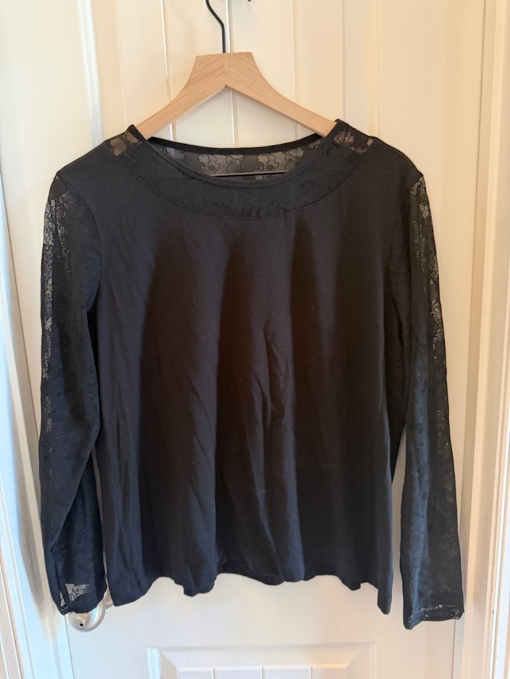 Anatomie black lace long sleeve top